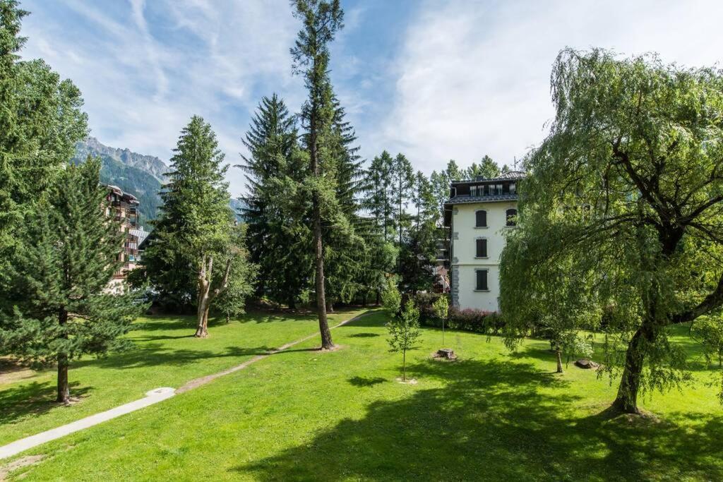 Au Coeur De Chamonix, Un Ecrin De Verdure Apartment Екстериор снимка